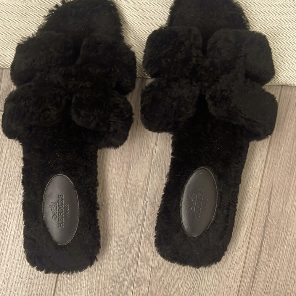 Hermes shearling Oran classic sandal